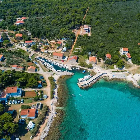 Affittacamere Caravan Near The Sea 4 3*