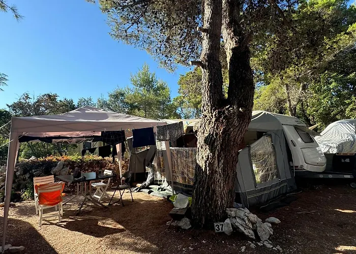 Caravan Near The Sea 4